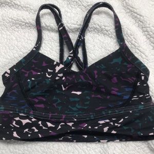 Lululemon sports bra